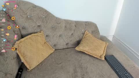 little_melanie online show from February 2025 08:11:01 PM