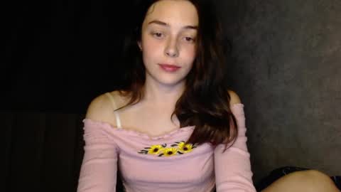 Mia   Im online every day 1530 PM in New York  2030 PM in London online show from May 2026 09:35:02 PM