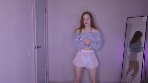 little_pretty_woman online show from December 2024 05:13:01 PM