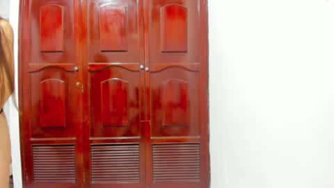 Snapshot of little_rapunsel_ chatting on December 2024 11:01:01 AM RAPUNSEL AND CAIN online show from December 2024 11:01:01 AM