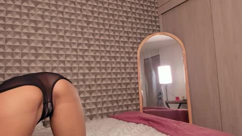 Snapshot of little_sugar19 chatting on November 2025 08:41:02 PM alex online show from November 2025 08:41:02 PM