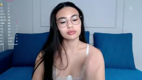Snapshot of little_v1rgin_angel chatting on July 2026 11:45:02 AM Kwan online show from July 2026 11:45:02 AM