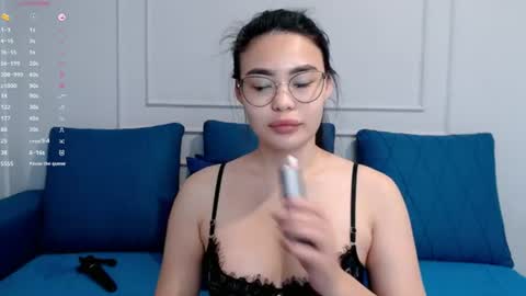Snapshot of little_v1rgin_angel chatting on July 2026 09:48:01 AM Kwan online show from July 2026 09:48:01 AM