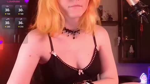 Sofia online show from October 2025 07:47:01 PM