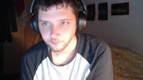 littlealien7 online show from October 2025 11:40:02 AM