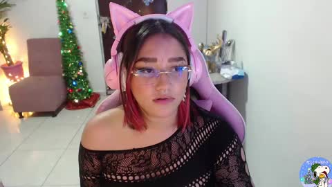 Snapshot of littleangelx_m chatting on January 2025 04:19:01 AM Daniela online show from January 2025 04:19:01 AM