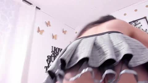 Snapshot of littlearii chatting on January 2025 09:52:01 PM Ari online show from January 2025 09:52:01 PM