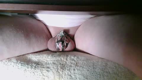 Snapshot of littleclitty247 chatting on December 2024 05:23:02 PM Littlleclitty247 online show from December 2024 05:23:02 PM