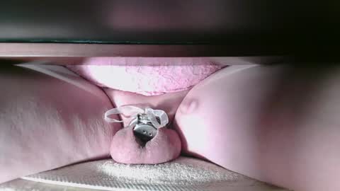 Snapshot of littleclitty247 chatting on November 2025 05:35:02 PM Littlleclitty247 online show from November 2025 05:35:02 PM