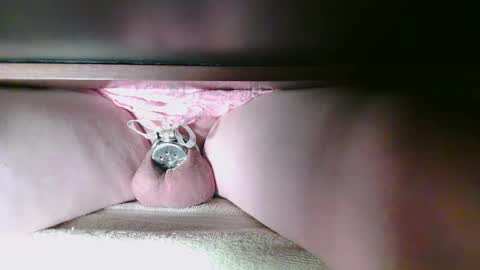 Snapshot of littleclitty247 chatting on November 2025 03:48:01 AM Littlleclitty247 online show from November 2025 03:48:01 AM