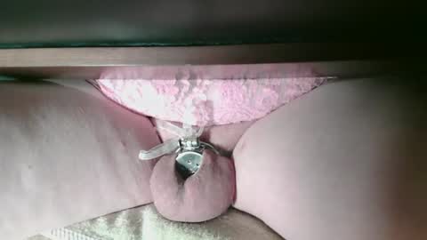 Snapshot of littleclitty247 chatting on December 2025 06:24:02 PM Littlleclitty247 online show from December 2025 06:24:02 PM