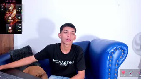 Snapshot of littlecum18 chatting on July 2026 12:44:01 PM Pipe online show from July 2026 12:44:01 PM