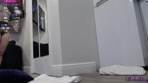 littledeathtrap online show from December 2024 08:11:01 PM