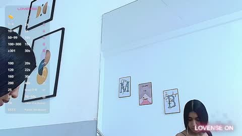 Snapshot of littlee_emilyy_ chatting on December 2024 12:03:01 PM Emily online show from December 2024 12:03:01 PM