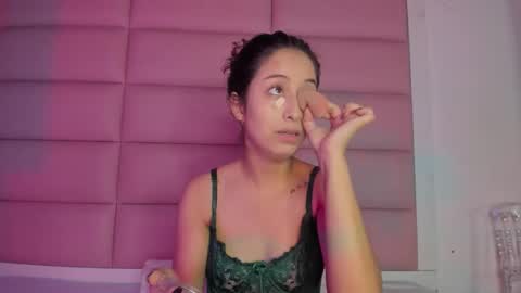 Snapshot of littlee_emma_ chatting on December 2025 03:12:03 AM littlee_emma_ online show from December 2025 03:12:03 AM