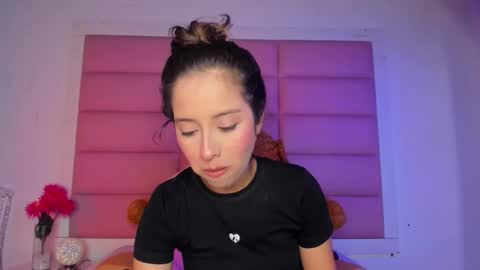 Snapshot of littlee_emma_ chatting on January 2026 03:09:02 AM littlee_emma_ online show from January 2026 03:09:02 AM