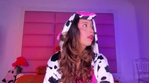 Snapshot of littlee_emma_ chatting on January 2026 03:55:01 AM littlee_emma_ online show from January 2026 03:55:01 AM