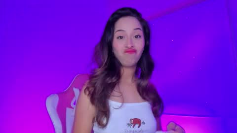 Snapshot of littlee_emma_ chatting on February 2026 03:33:01 AM littlee_emma_ online show from February 2026 03:33:01 AM