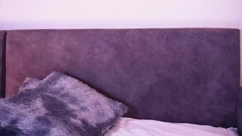 Sophie online show from May 2026 12:05:01 AM