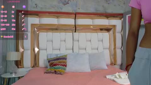 Snapshot of littleebonymommy chatting on October 2025 02:50:02 AM Tania online show from October 2025 02:50:02 AM