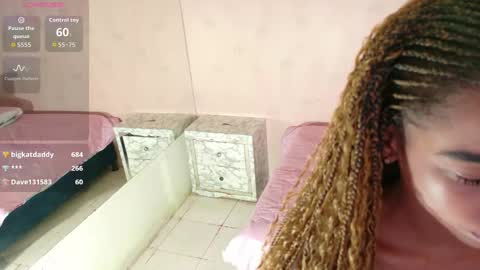 Snapshot of littleebonymommy chatting on October 2025 08:02:02 PM Tania online show from October 2025 08:02:02 PM