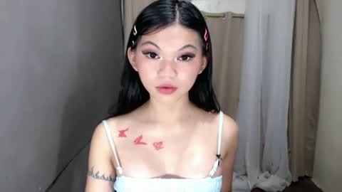 littlelace_ online show from June 2026 12:13:02 AM