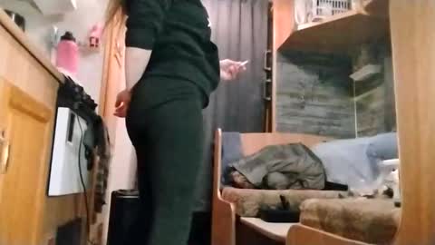 littleleo96 online show from March 2026 05:35:02 AM