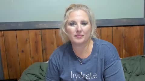 lisanixs online show from September 2025 02:46:02 AM