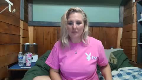 Snapshot of littlelisa1 chatting on March 2026 03:10:01 AM lisanixs online show from March 2026 03:10:01 AM