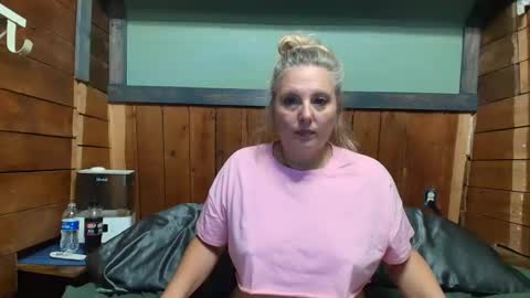 Snapshot of littlelisa1 chatting on May 2026 03:52:01 PM lisanixs online show from May 2026 03:52:01 PM