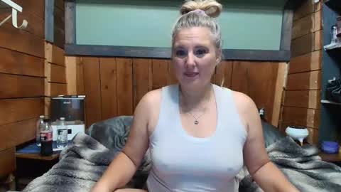 Snapshot of littlelisa1 chatting on May 2026 03:53:02 PM lisanixs online show from May 2026 03:53:02 PM