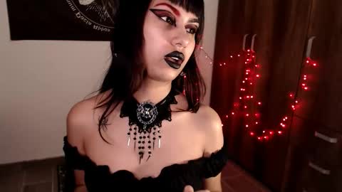 Snapshot of littleluciferrr chatting on March 2026 11:00:02 PM Lucifer online show from March 2026 11:00:02 PM