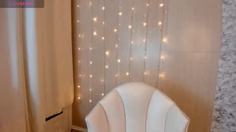 Snapshot of littlemelodii18 chatting on November 2025 02:37:02 AM MELODY online show from November 2025 02:37:02 AM