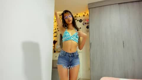 Luna online show from March 2026 07:19:01 PM