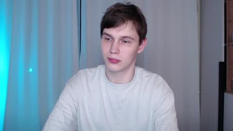 Snapshot of littlesadcabbage chatting on December 2024 10:51:01 PM Sonnenschein online show from December 2024 10:51:01 PM