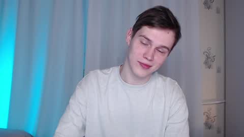 Snapshot of littlesadcabbage chatting on January 2025 04:23:01 AM Sonnenschein online show from January 2025 04:23:01 AM