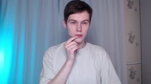 Snapshot of littlesadcabbage chatting on January 2025 09:51:02 PM Sonnenschein online show from January 2025 09:51:02 PM