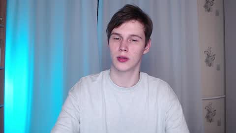 Snapshot of littlesadcabbage chatting on February 2025 01:23:01 AM Sonnenschein online show from February 2025 01:23:01 AM