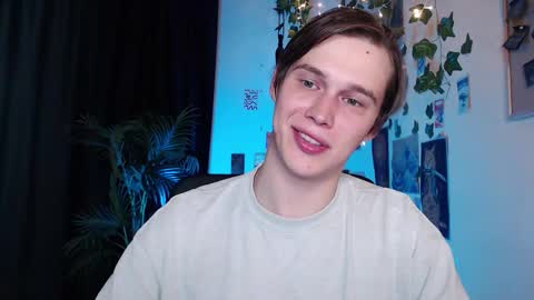 Snapshot of littlesadcabbage chatting on October 2025 10:21:02 PM Sonnenschein online show from October 2025 10:21:02 PM