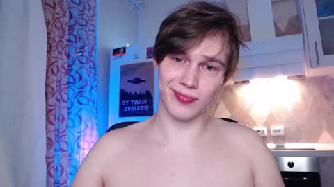 Snapshot of littlesadcabbage chatting on December 2025 01:54:01 AM Sonnenschein online show from December 2025 01:54:01 AM