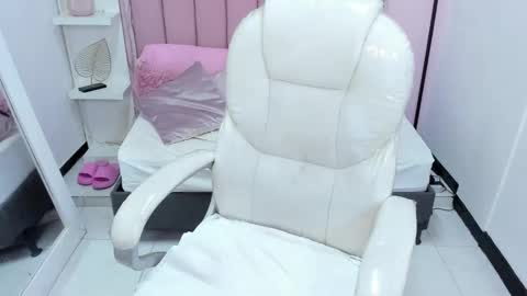  sofii  online show from October 2025 11:02:02 PM