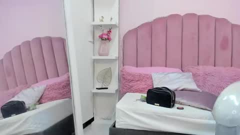  sofii  online show from October 2025 10:21:01 PM