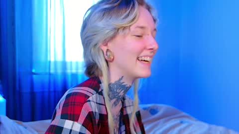 Snapshot of littlespacemouse chatting on December 2024 08:09:01 AM Niki free tg channel with some photos gifs and info about streams online show from December 2024 08:09:01 AM