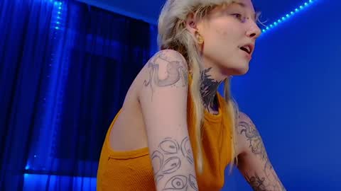 Snapshot of littlespacemouse chatting on December 2024 12:38:02 PM Niki free tg channel with some photos gifs and info about streams online show from December 2024 12:38:02 PM