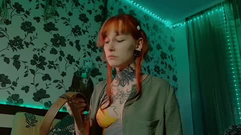 Snapshot of littlespacemouse chatting on January 2025 06:19:01 PM Niki free tg channel with some photos gifs and info about streams online show from January 2025 06:19:01 PM