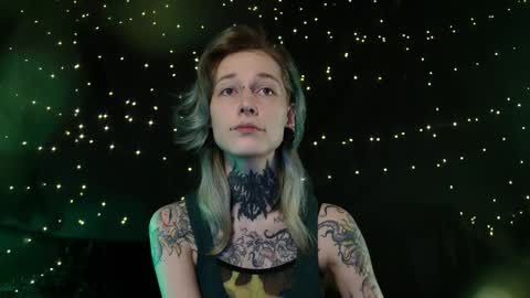 Niki  free tg channel with some photos gifs and info about streams  online show from January 2026 12:31:02 PM