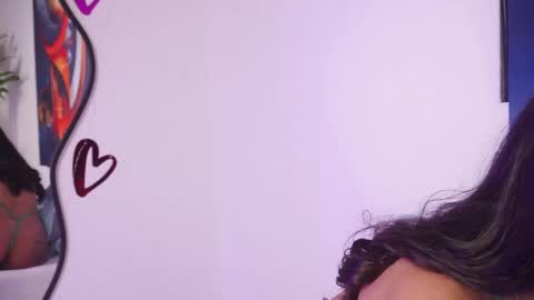 littletammy_ online show from November 2025 02:53:02 PM