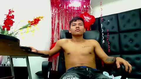 Snapshot of littletommy01 chatting on February 2025 03:26:01 AM littletommy01 online show from February 2025 03:26:01 AM