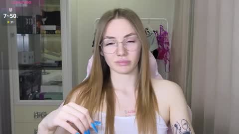 Eliana online show from February 2025 10:37:02 AM