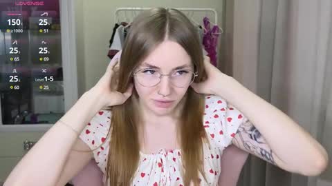 Eliana online show from February 2025 11:53:01 AM